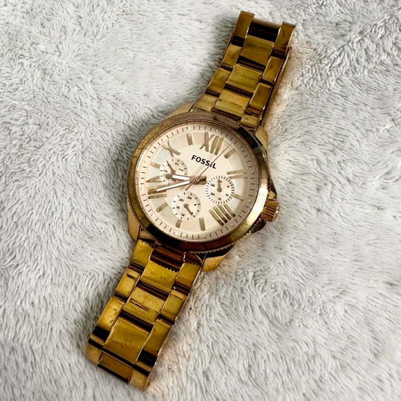 Fossil Women’s Watch- Rose Gold tint Model Number: 7417400 - Picture 3 of 9